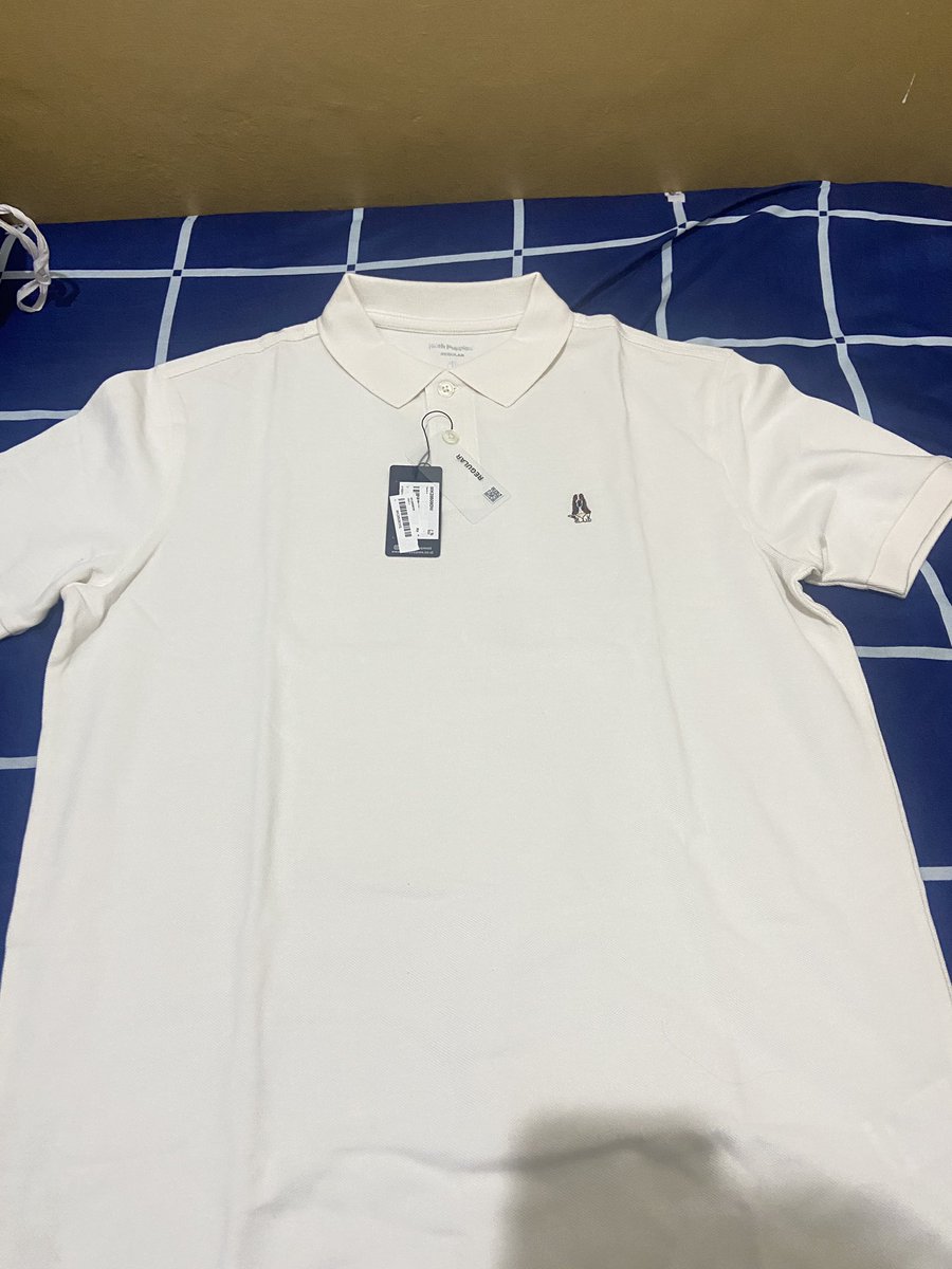 Imutt622777's tweet photo. @KomunitasMurah barangkali ada yg berminat 190k aja ya, masih baru uk L, ori store, bisa oyenn, dijual karena salah size😓 https://t.co/qFEXbt5Tes