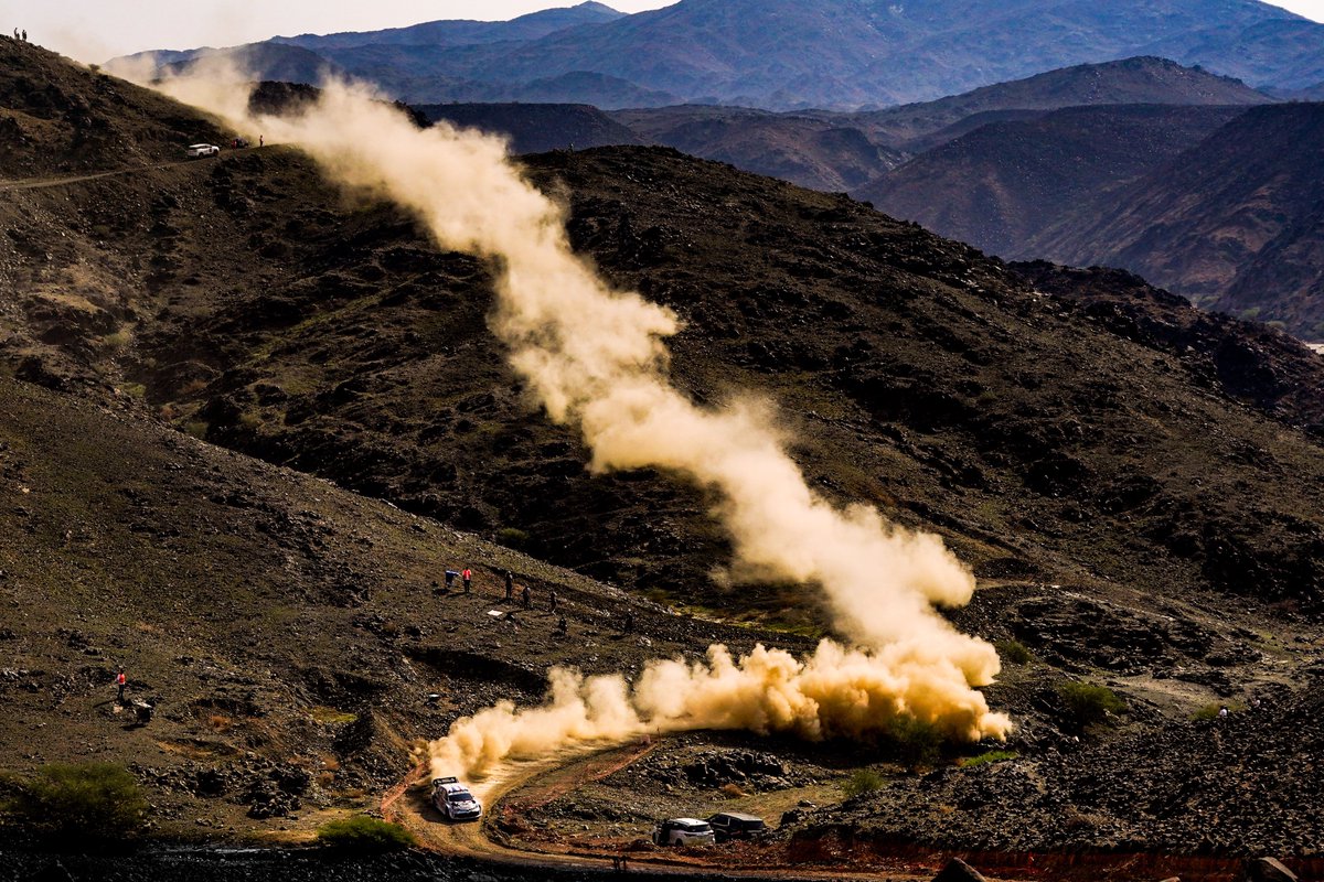 OfficialWRC's tweet photo. Spectacular 🤩

#WRC | #RallySaudiArabia 🇸🇦 https://t.co/s12MWzoXrM