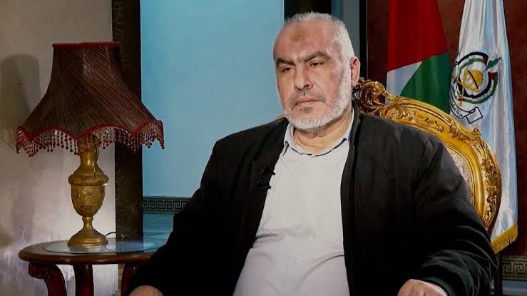 من بين المقاتلين المحاصرين في رفح، نجل القيادي في حماس، وعضو وفدها المفاوض، الدكتور غازي حمد.
حيث أعلن العدو عن استشهاده اليوم ..