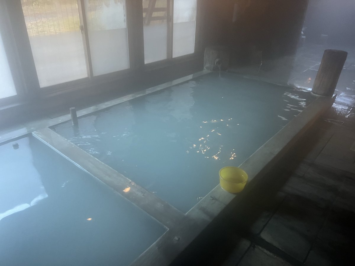 yugauchi's tweet photo. 津軽の名湯を早足で。この狭い範囲に個性豊かな面々、素晴らしかったです。今は上北町の安宿に宿泊中。明日早朝に東京に戻って今週は色々な人に会った後、週末に長野、週明けに大阪で期日に出て、その後出国です。 https://t.co/0ZySQhgqqW