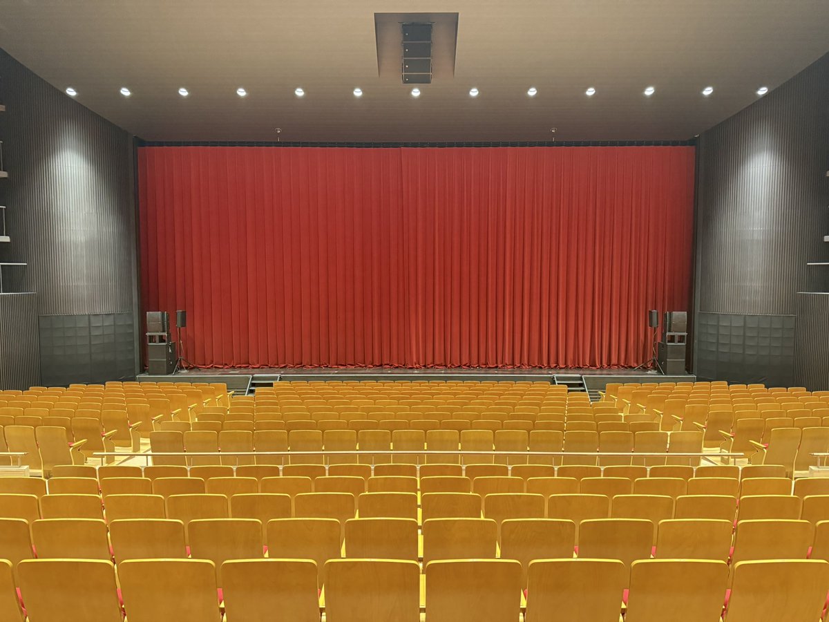 今日はNHKイベントで愛知県岡崎市へ🐶♪集まってくださったご家族と、楽しいひとときを過ごすことができました💞みんなのニコニコ笑顔を見ることができて幸せでした🥰

舞台でも楽屋でも可愛すぎるダンサーのあかねちゃん、琴音ちゃん💚ご一緒できて嬉しかったです🫶