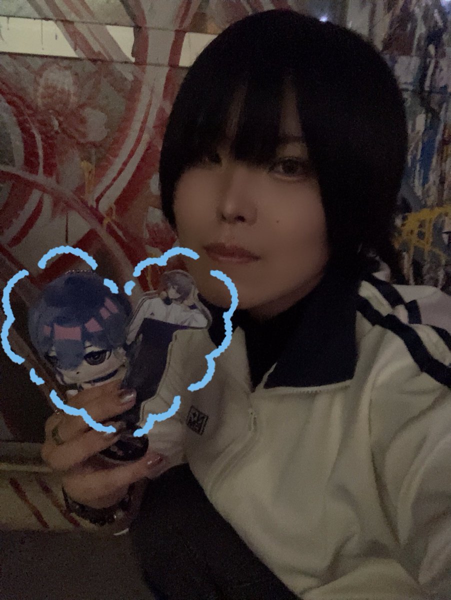 110ito_13's tweet photo. #VM_24_7 ありがとうございました!
前回と同じく県内外から来ていただいていてV熱すごいな〜と実感💭
一番手だったのでド緊張しつつ ハッピーな曲たちと楽しくやれました
ゲストお2人ずっとかっこよかった、新しい曲沢山知れました大感謝!クルーも安定の良さ 今後も楽しみです また会いましょう❣️ https://t.co/wWK259Gohb