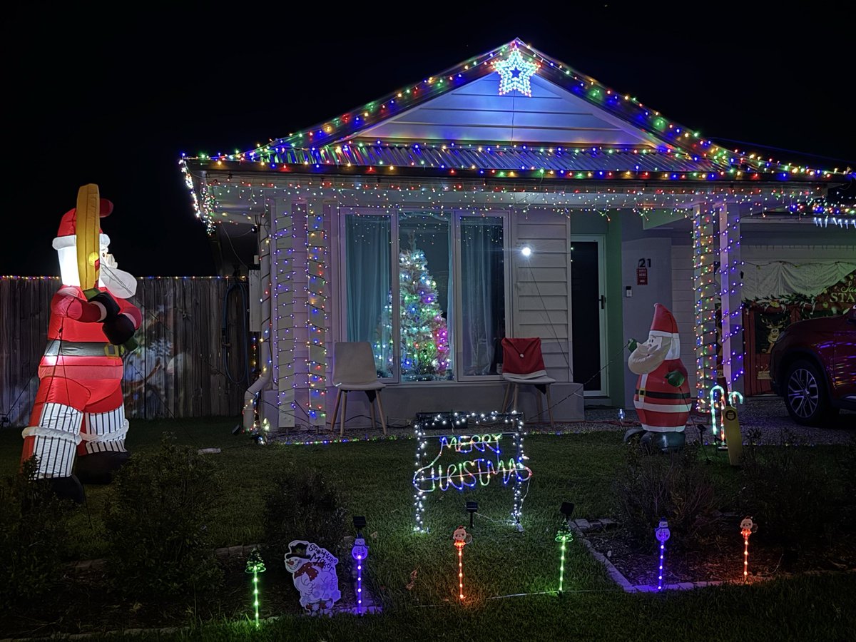 NoShins81's tweet photo. After some rearranging this morning, and a couple of small location changes tomorrow, I am Pretty much done
Want one more set of lights, but may not get them this year
#ChristmasLights #CricketSanta #AussieChristmas #ShineForAutism https://t.co/dCreTgjaFM
