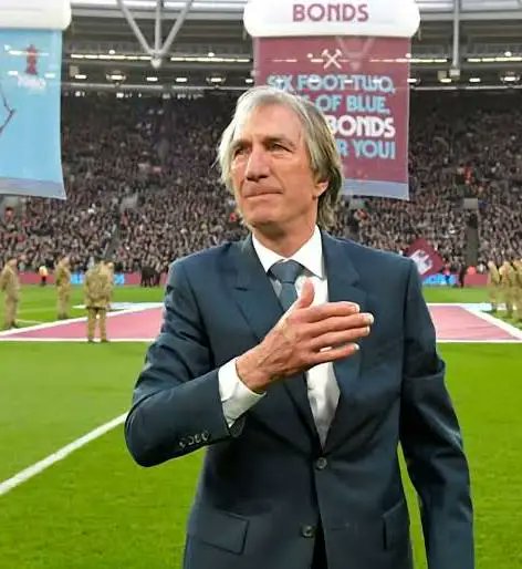 x west ham united nostalgia page boleyn badges tweet media