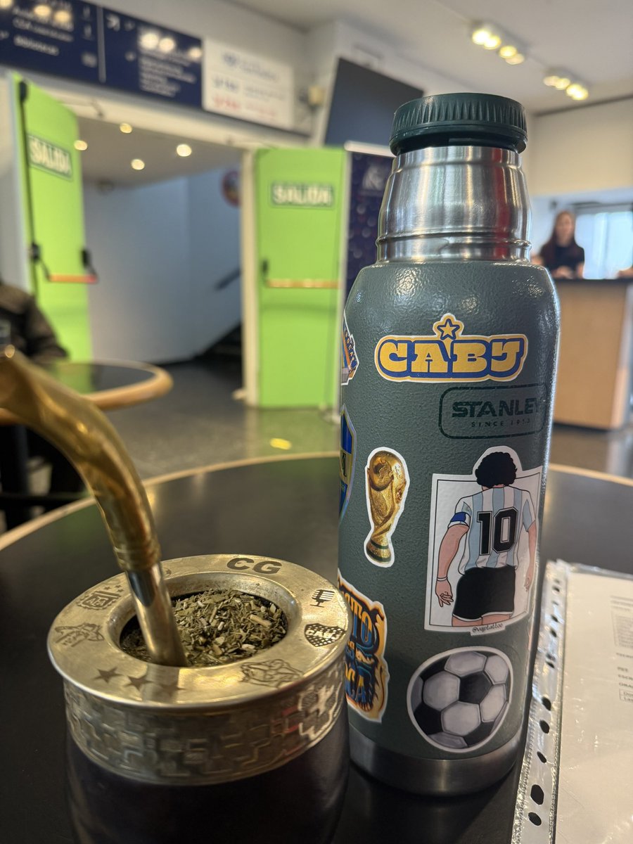 Juega el CABJ 💙💛