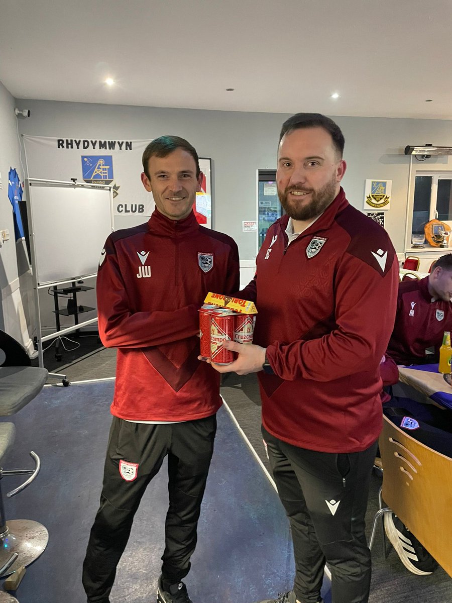 Rhostyllen FC tweet media