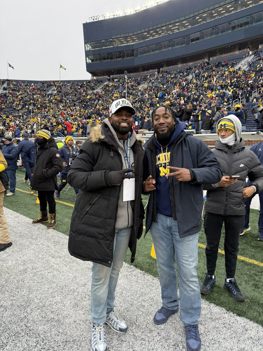 DWarren2's tweet image. Went back home yesterday 〽️💙. We will be back 💯. #GOBLUE