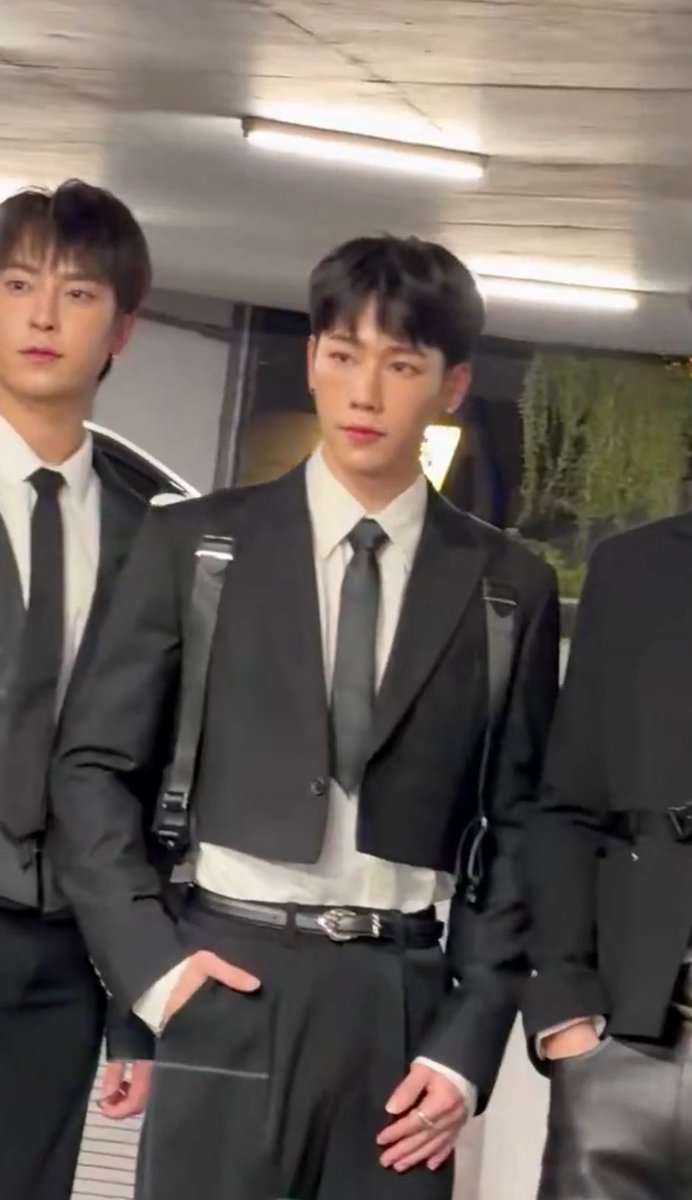 acloverbloom's tweet image. วันนี้คนสวยกับครอป ผมตายยยย 😭😭

#PraewMeetAndReadxที่รักสารวัตรเธียร์ 
PoliceInLove Praew SiamParagon 
꒰ @Warwanarat #warwanarat ⋆˙⟡♡ ꒱