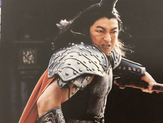 tanutanu55go's tweet image. 左←Gun Rockの前の私

右 → Gun Rockのリフ流れた時の私

どんだけ好きやねん！この曲、アドレナリンが床をベシャベシャにしたわ！（失禁してない！）