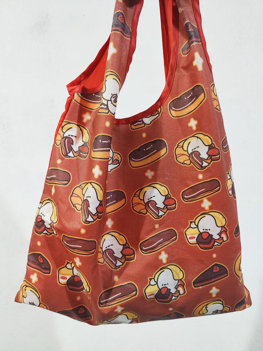 Foldable Totebag

Waktu ke Comipara 5 (utk pertama kalinya), aku ga sengaja ketemu foldable totebag yg emang ga terlalu besar dan lagi ku cari ukuran tersebut utk bawa bekal. Ketemulahhh diaa~

SUKAAAAKKKK
🫶🫶🫶🫰🫰🫰