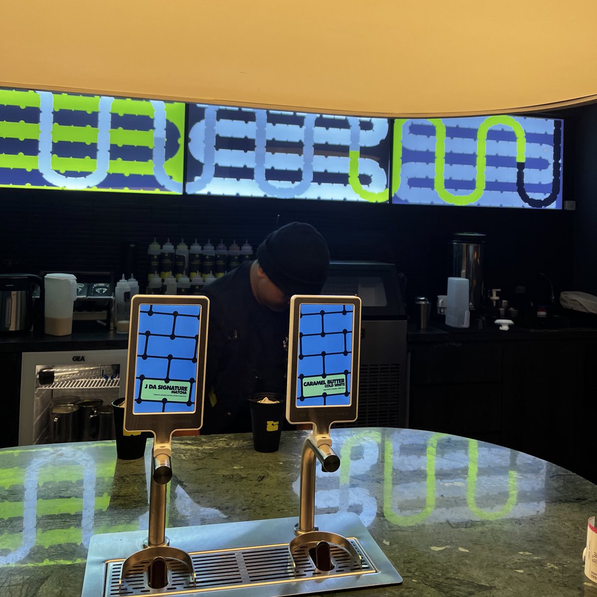 comffeine's tweet image. 