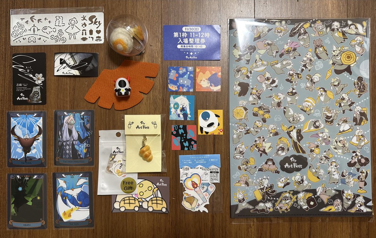 cheval_frison's tweet photo. SkyArtFest楽しすぎた✨
作家様から作品のお話を直接伺える機会なんてなかなかないので頑張って行ってよかった😭4枚しか写真を載せられないのが悔しい...！
アンケートにも書いたけど、次回はぜひ大きい会場でお願いします。
 #SkyArtFest https://t.co/MmxoJbr0Xz