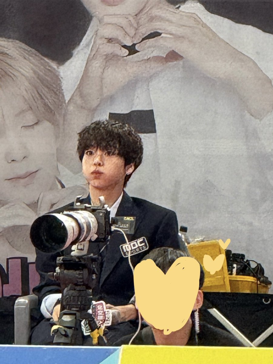 쭌쭌쓰:)생일 축하행 이젠 동글이 아니지만….난 형의 뾰족함도 늘 응원해><💕
#성민
#HAPPYHYEONGJUNDAY
#큰일이다_오늘_24번째_송형준_생일이란다_경사났다
#크래비티_동글동글_송형준_생일