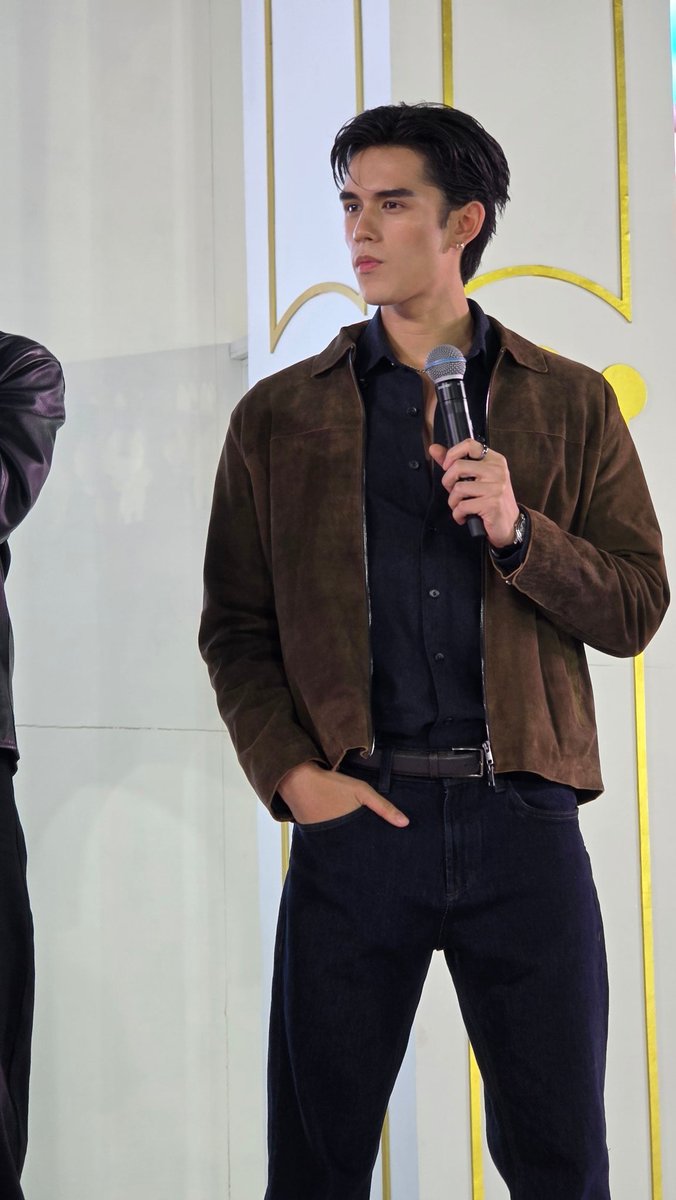 yjrwtn's tweet image. หล่อเท่ทุกท่วงท่าบอดี้มันให้😎

TATE AT SIAM PARAGON
#SiamParagon20thAnniversaryxTATE
#SiamParagon20thAnniversary
#เทศน์ไมรอน #TateMyron