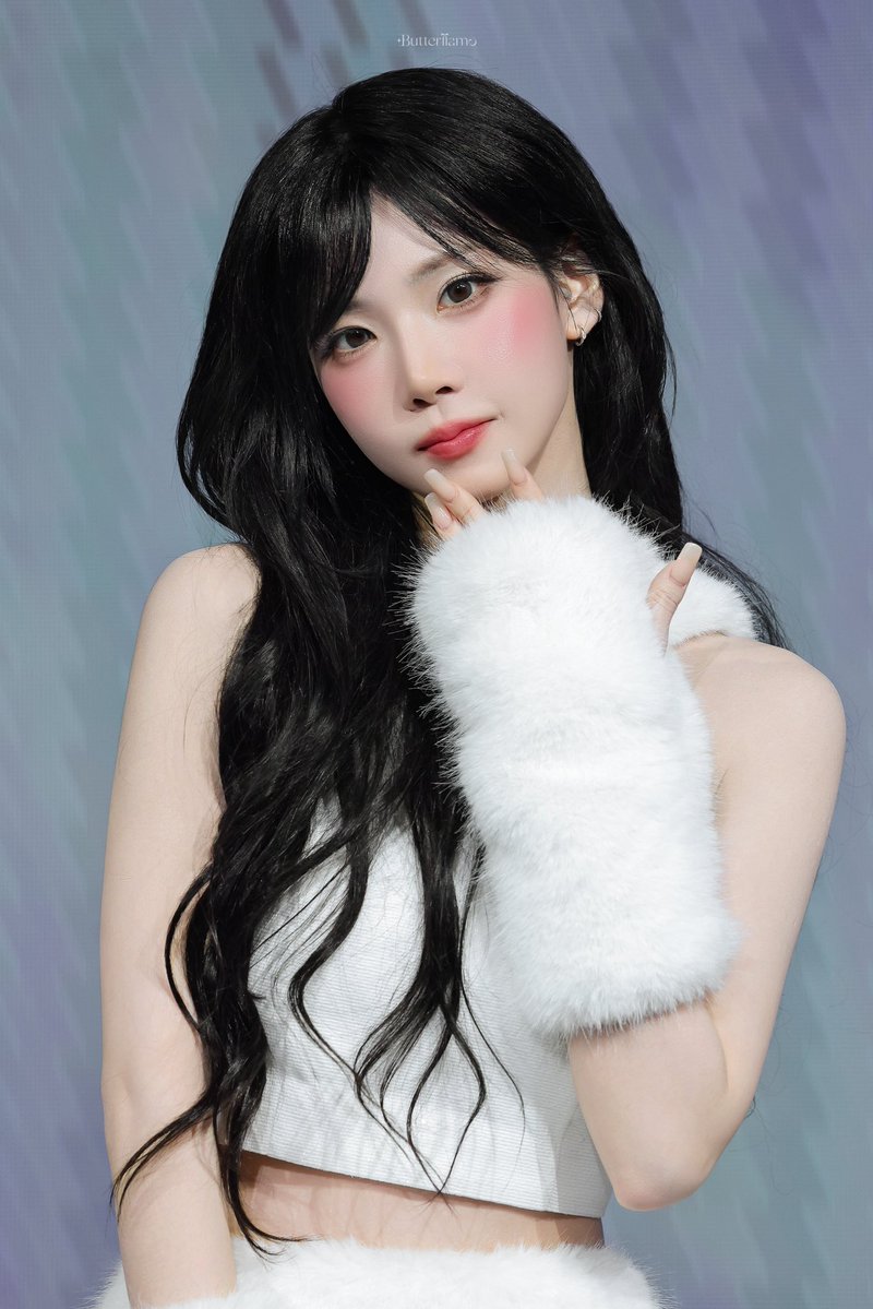 BUTTERINN's tweet image. 251130

🤍🤍🤍

#김나경 #Nakyoung 
#트리플에스 #tripleS