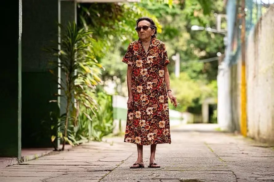 flaviocostaf's tweet image. O sudestino da Piauí resolveu criticar O Agente Secreto dizendo q não entendeu o filme pq não mora no Recife. Eu nunca estive em Gotham City e entendi Batman. Já ele, morando no Sul, diminui a importância do filme pq não mora em Recife e desconhece a história da Perna Cabeluda