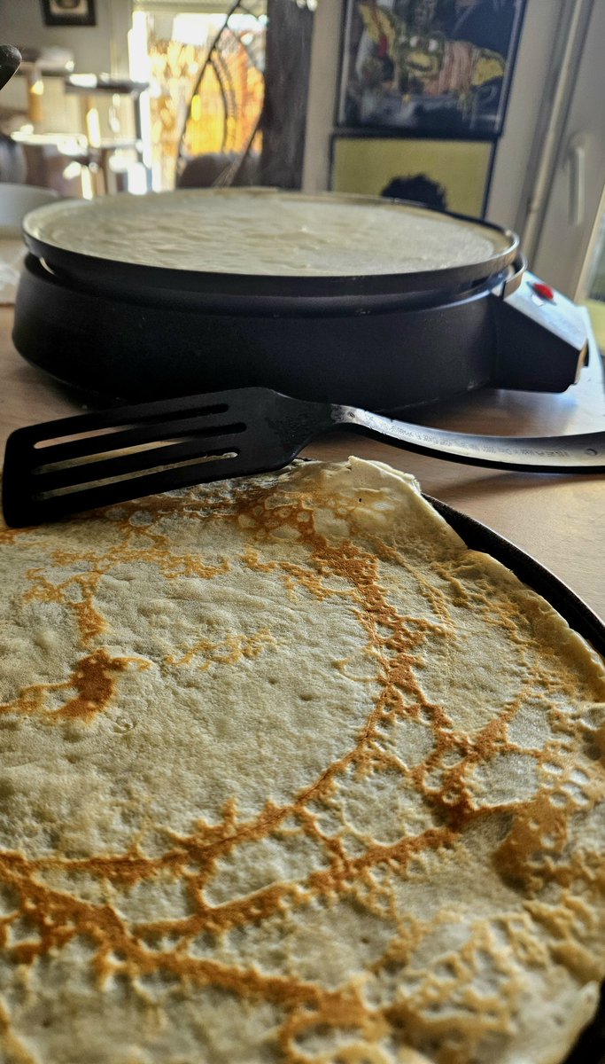 Qui veut une crêpe ? 😋