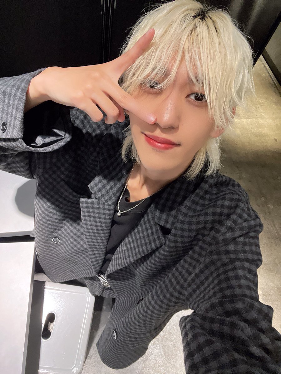 ALLIN_YUDAI's tweet photo. 11月ありがとう
12月は更にギア上げるよ⚙️
お楽しみに https://t.co/2oCXdq0cGS