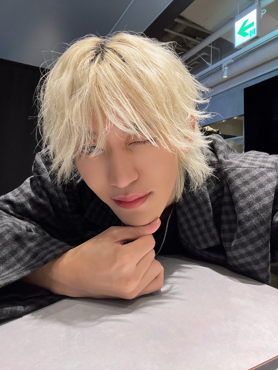 ALLIN_YUDAI's tweet photo. 11月ありがとう
12月は更にギア上げるよ⚙️
お楽しみに https://t.co/2oCXdq0cGS