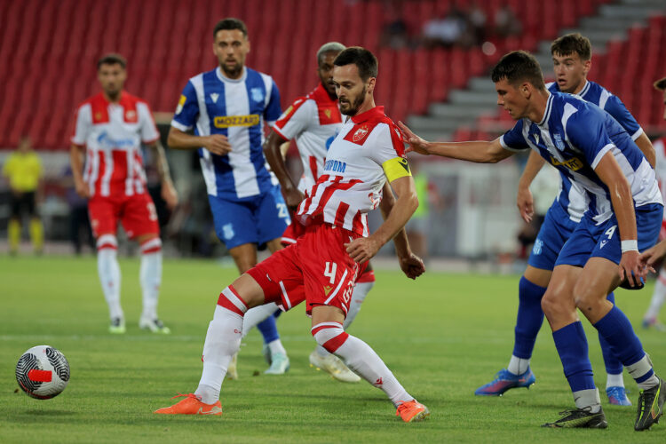 sportklub's tweet photo. Ovaj duel gradskih rivala po pravilu je značio veliki broj golova i ubedljive pobede crveno-belih...
...kako će biti ovog puta: https://t.co/zLW5WRw9Zq
#fkcz #zvezda #ofk #ofkbeograd #superliga https://t.co/1En0wCT4uB
