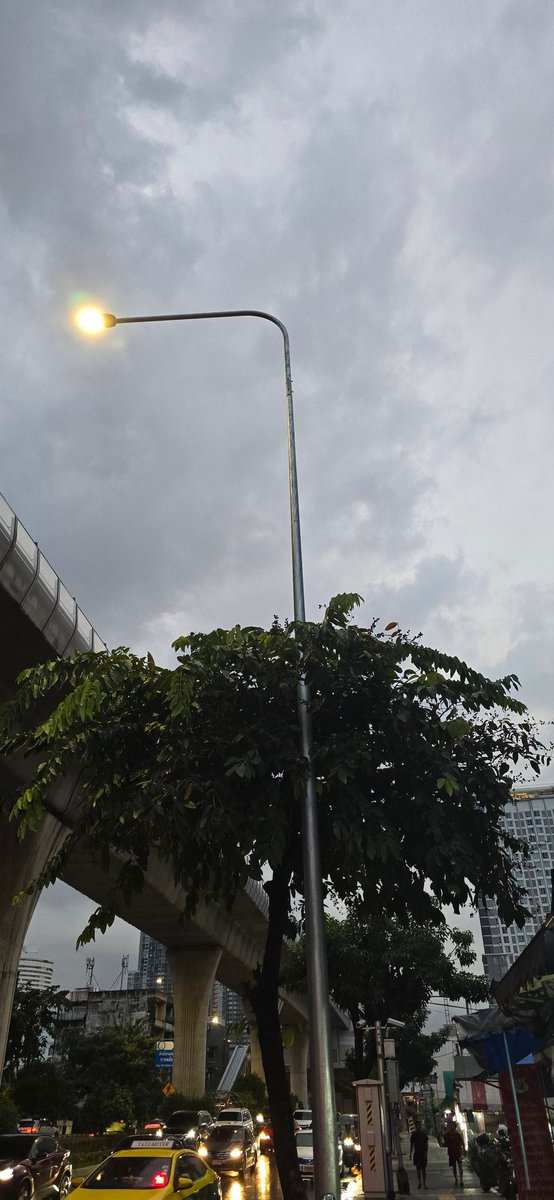 ___FORWHAT___'s tweet image. 