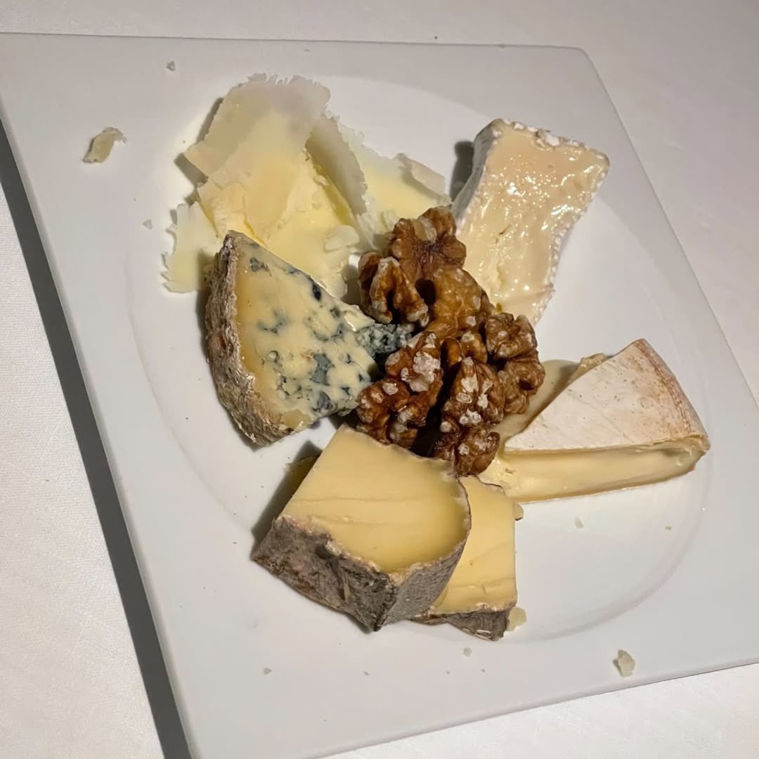 ダニー tweet media