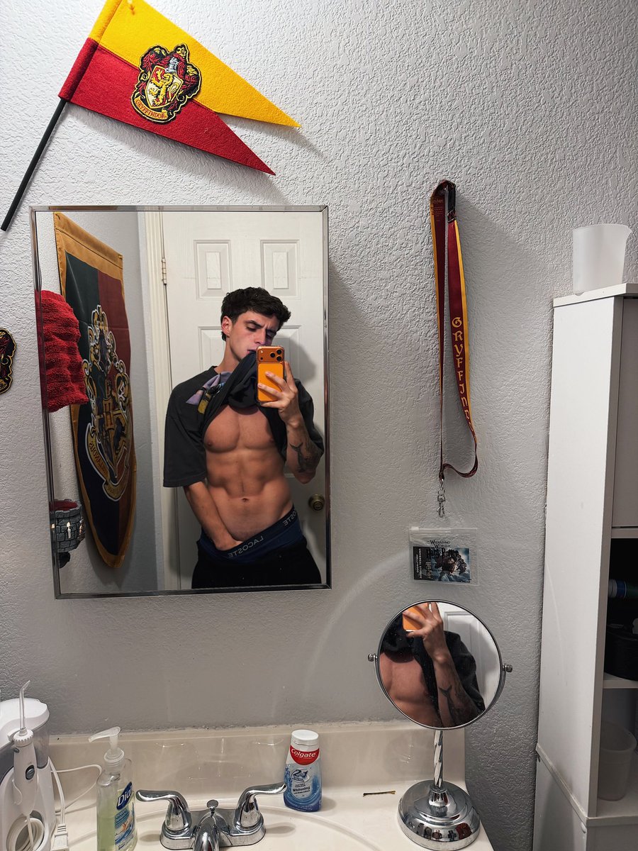 Zach tweet media