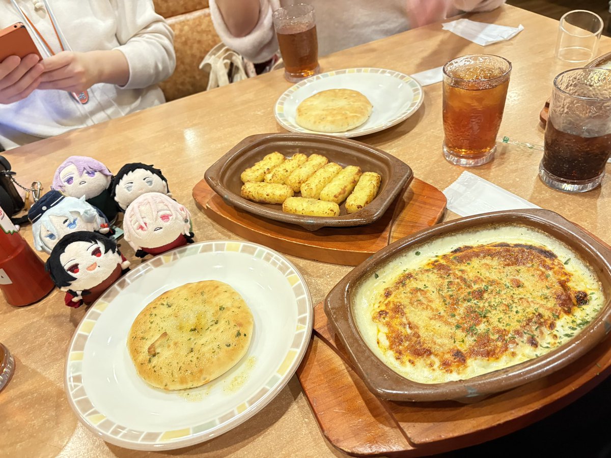アフター
サイゼでいっぱい食べた♡