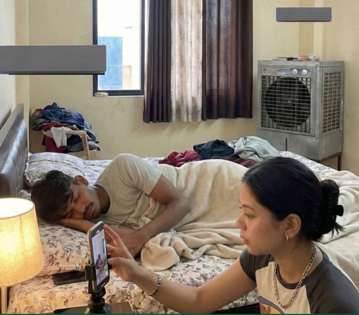 DhirajKumar___'s tweet image. English bolne wali wo😍
Gawar aur darinda mera dost ..😄