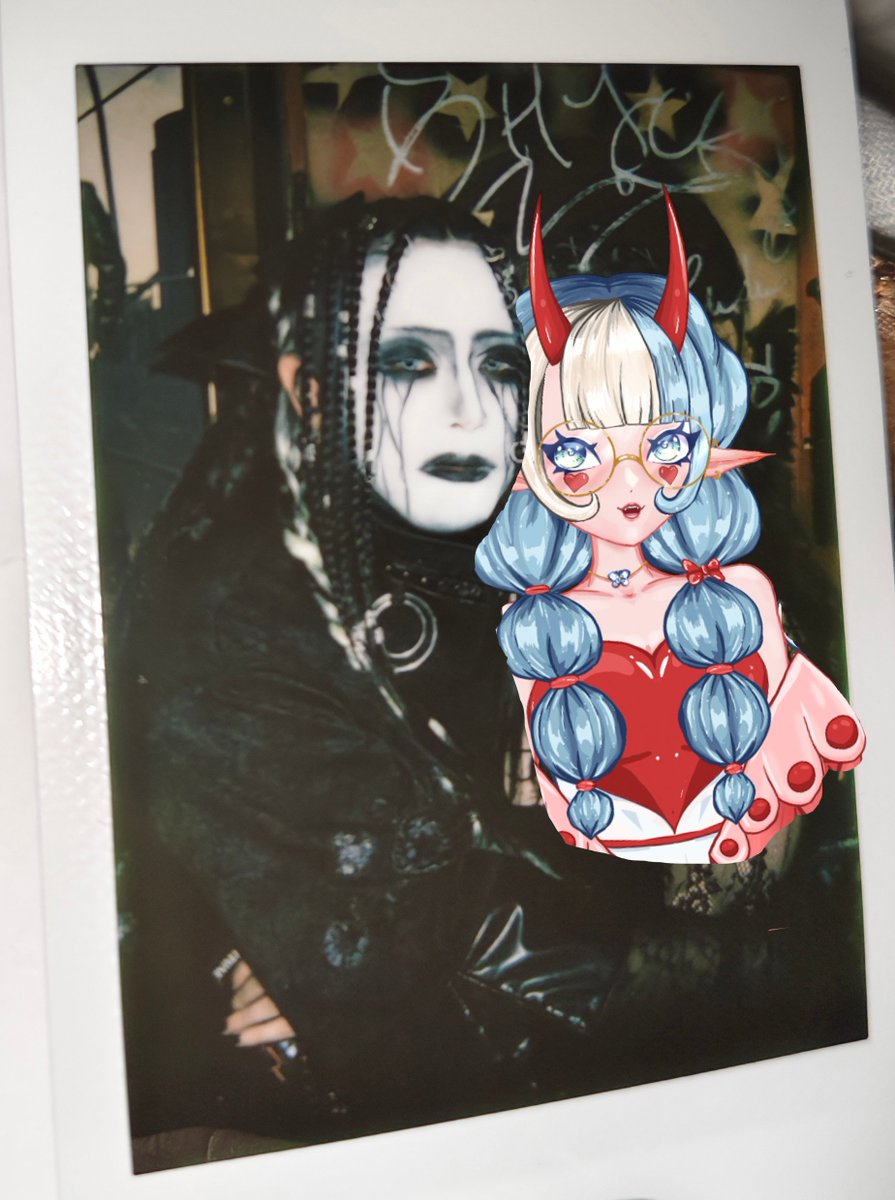 The Pic with Hitone turned out super cute!
We hugged and I miss his voice😭♥️

If you want to see it unedited, check out my Instagram, I just didn't want to post my face on my Vtuber Account 🪲