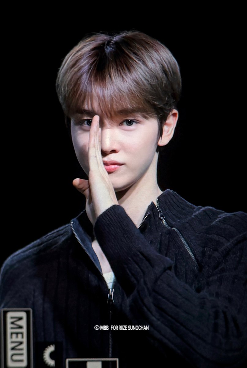 MBB_913's tweet image. 251130 위버스 팬싸 

#성찬 #SUNGCHAN #ソンチャン 
#RIIZE #라이즈