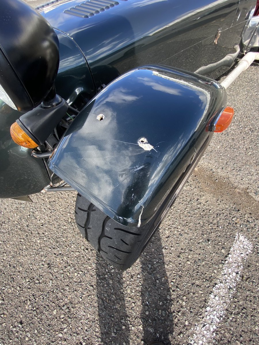 kspec7's tweet image. オートポリスで当て逃げに合うとは…
間違いなく積車です。当たったことすらきづいてないだろうな…