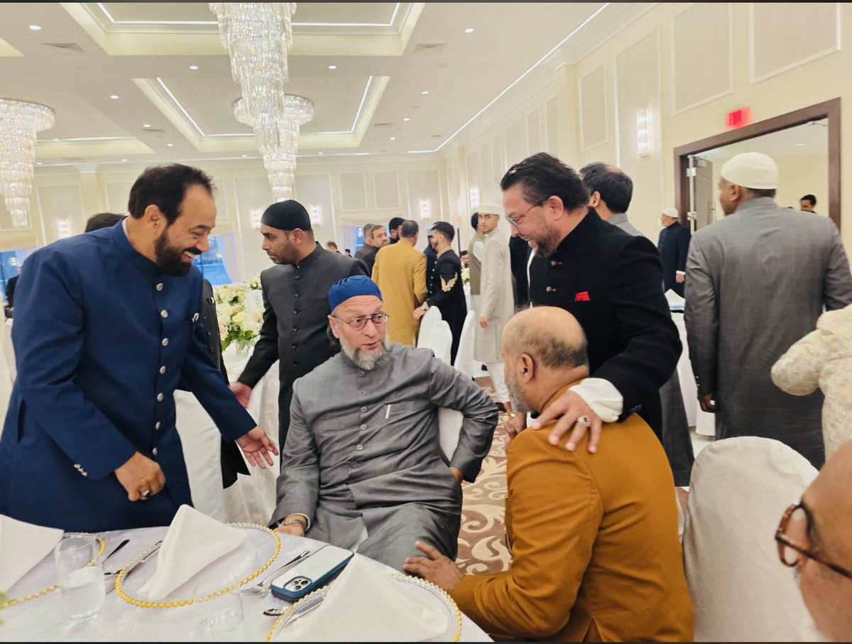 mohsinaddeen96's tweet photo. #Aimim Chief &amp; Hyderabad MP Barrister Asaduddin Owaisi Sahab In A Function @ New Jersey USA 🇺🇸 

#aimim #owaisi #asadowaisiimperator #fanclick #usa #newjerseyphotographer #asaduddinowaisi #hyderabad https://t.co/lj4WOiL0J9