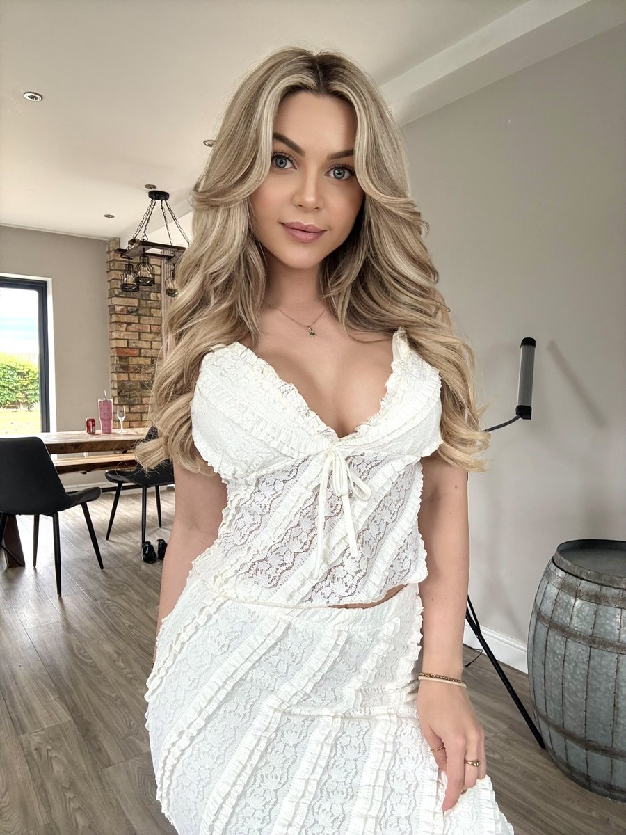 Lily 🌷 tweet media