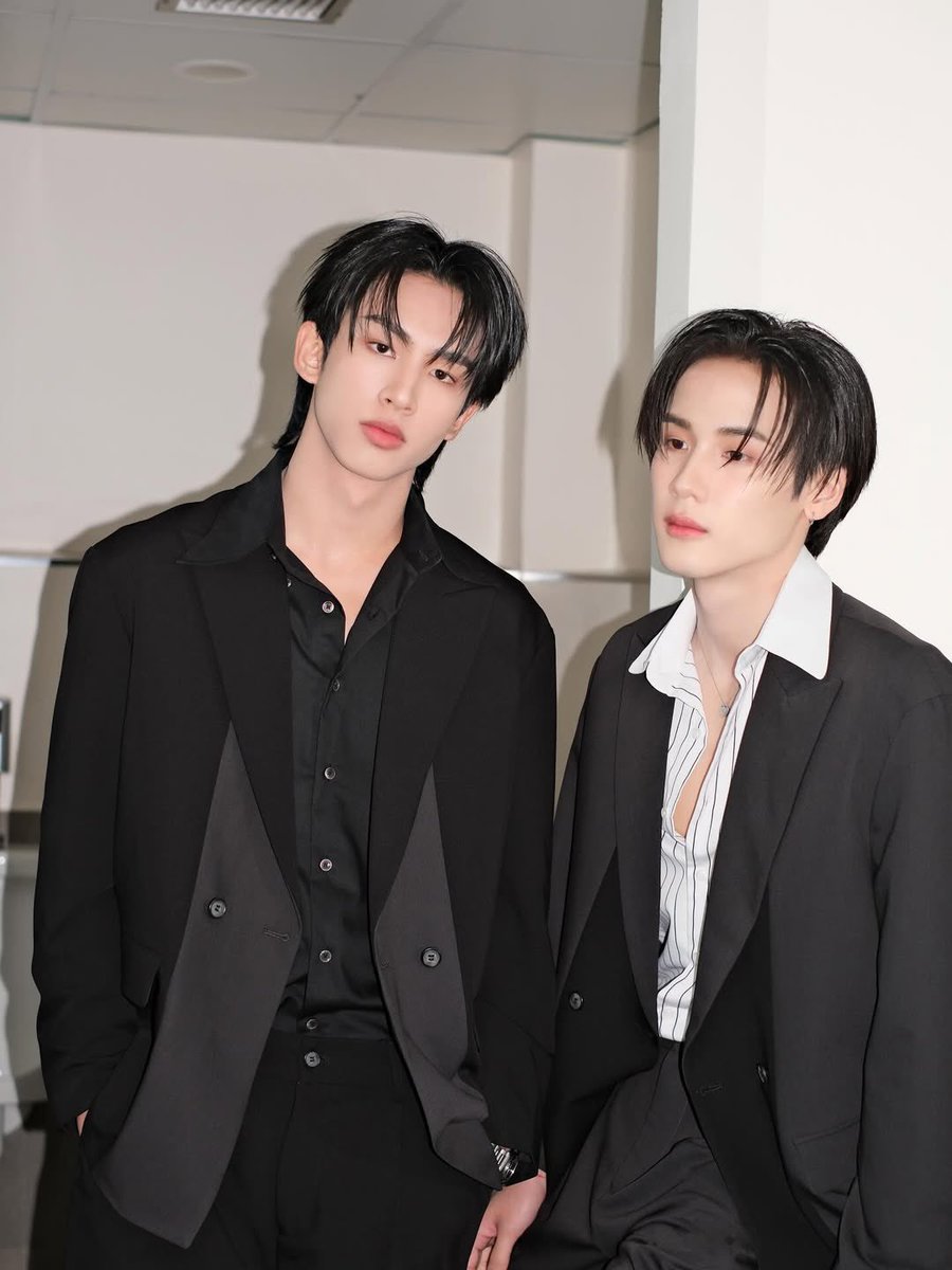 astonorthiveva's tweet image. apa gw datengin swensurf terus bilang &apos;&apos;mas aku legowo kalo mau di madu sm java java itu&apos;&apos;