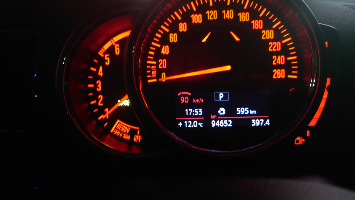 yoshinana3's tweet image. #F54  #ミニ  #CooperD
久しぶりに長距離走ったら  #燃費 20km/l超えた😊
残りの距離と合わせると約1000km
因みにタンクは公称48Lだけど、50Lは入るね！
日本車は配管込みの容量な気がするけど、ミニは純粋にタンク容量のみな感じがする。