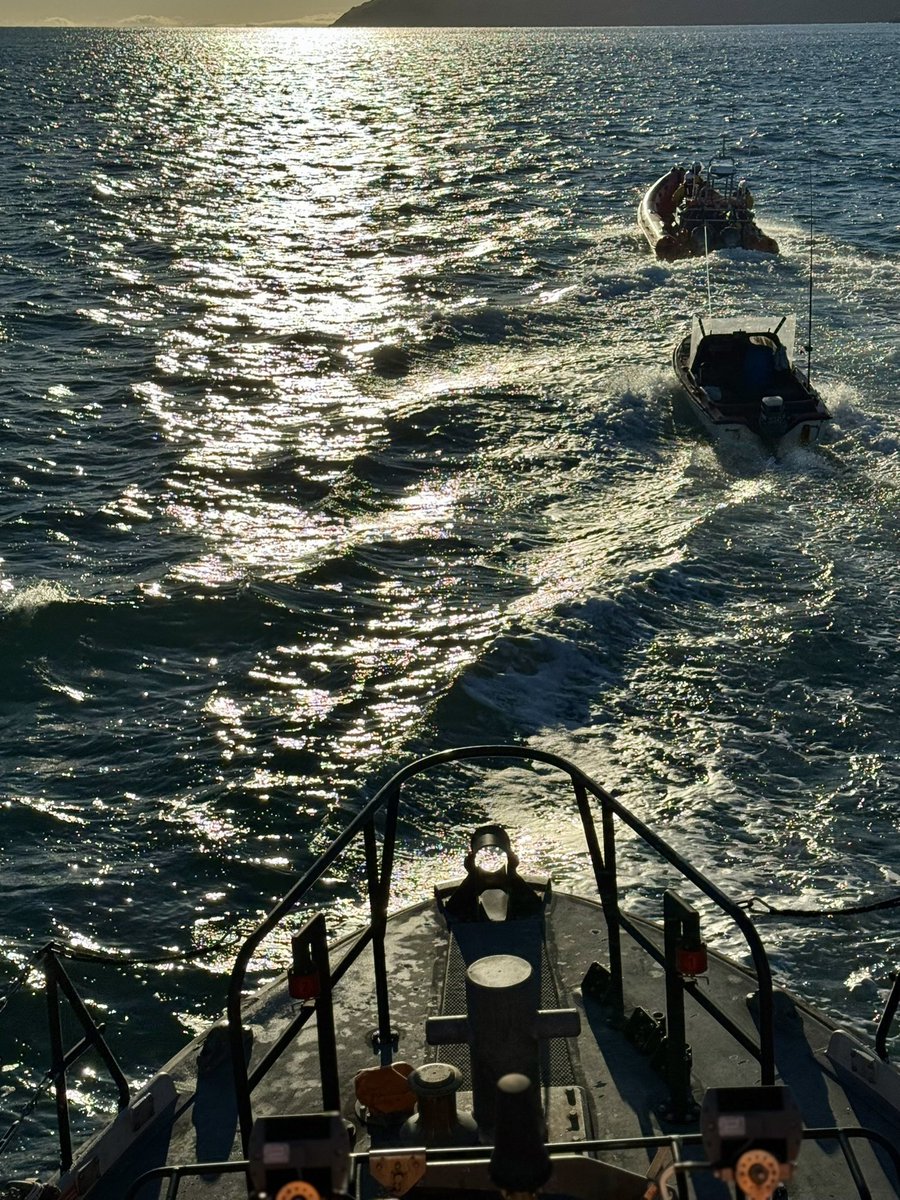 RNLI Red Bay tweet media