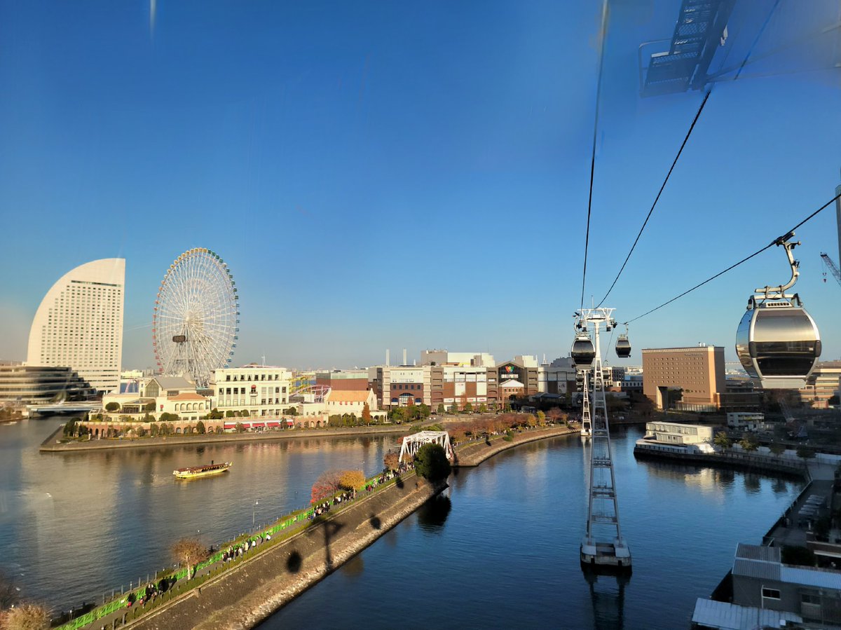 space72040357's tweet photo. かなり気が早いクリスマス in 横浜 https://t.co/BYXMoGA0al