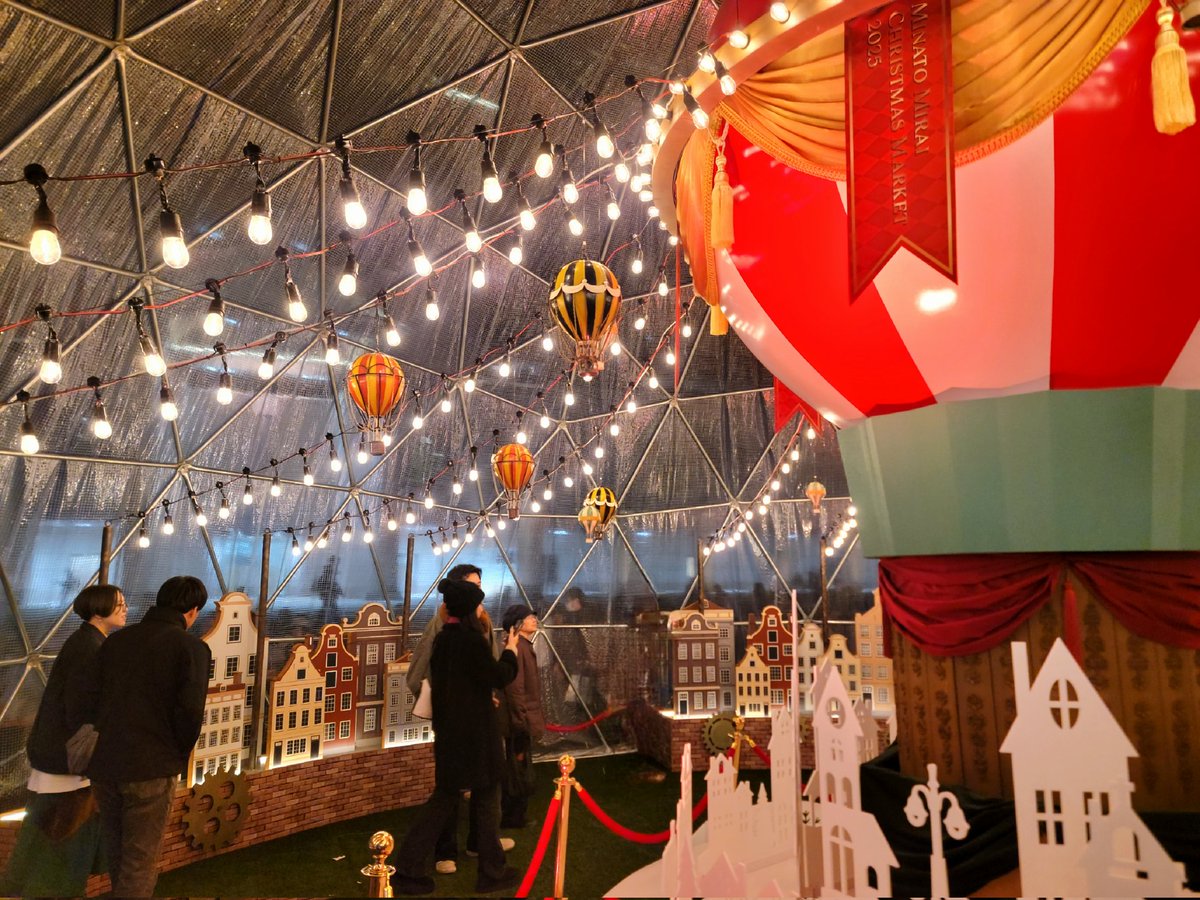 space72040357's tweet photo. かなり気が早いクリスマス in 横浜 https://t.co/BYXMoGA0al