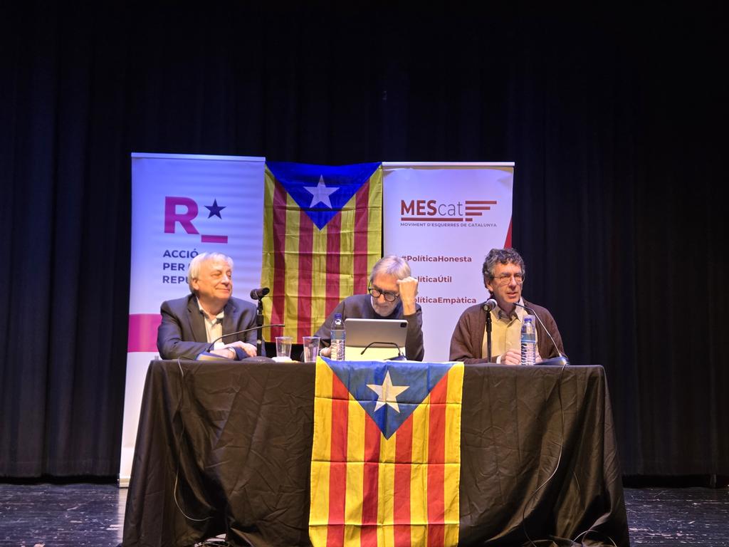 CarmeRenedo's tweet image. A l’@orfeomartinenc s'ha celebrat el Congrés de fusió entre @MovEsquerresCat  i @AccioxRep.  I després, una taula rodona amb idees interessants per a l’independentisme. 
Molta feina a fer, molts més esforços a esmerçar encara per trenar estratègies d'unitat i avançar.