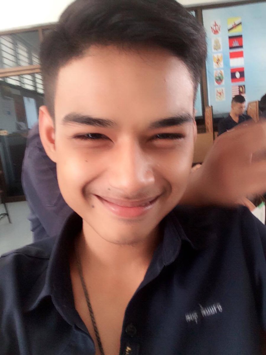 c0delean's tweet image. 😊