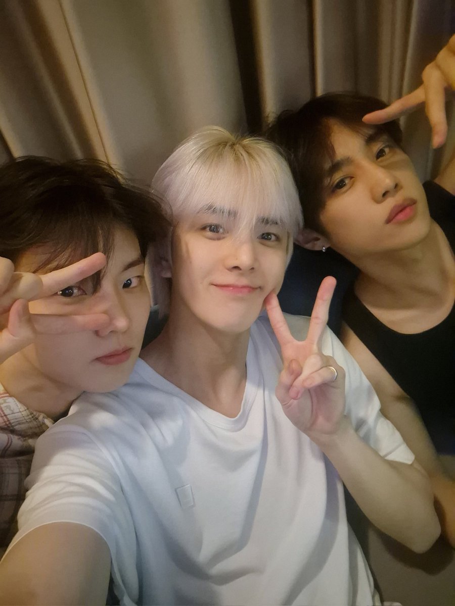 #더비구함

선우랑 큐랑 영훈이 좋아하는 더비랑 친해져요ෆෆ
♡ = follow