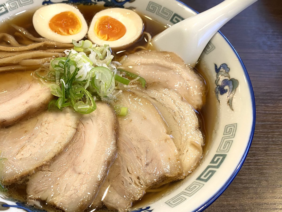 高山の「つづみそば」さん！すごくおいしかったしお店の雰囲気も良かった！また食べに行きたい！
#高山 #飛騨高山 #つづみそば #中華そば #ラーメン