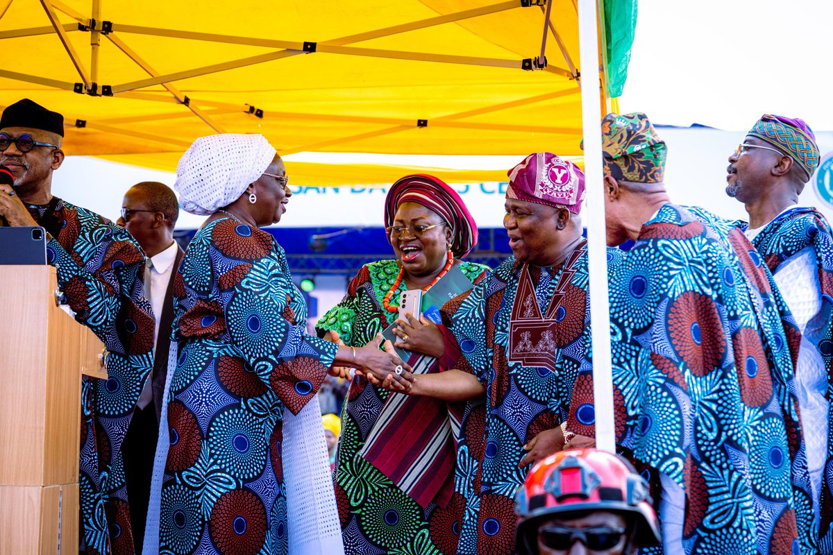 AgfMadein's tweet image. and Dam Project, to youth and women empowerment programs, to the commissioning of the Olowo Oloye ICT Centre under my foundation, aimed at equipping our youths with digital skills for the future.

We are not stopping here. More life-changing projects are in the pipeline