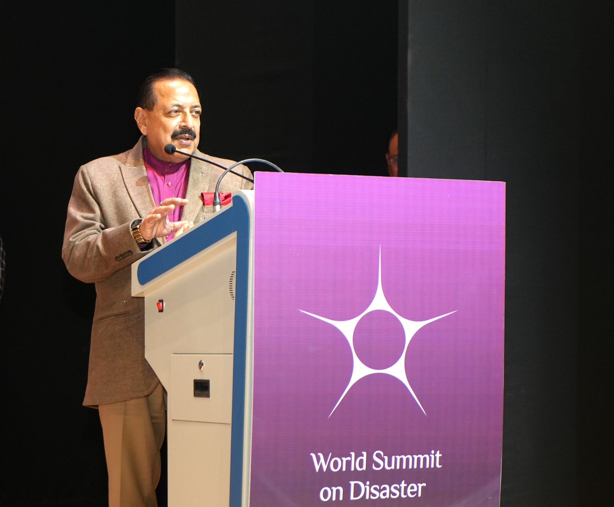 DrJitendraSingh's tweet image. Address at &quot;World Summit on Disaster Management&quot; #Dehradun:

&quot;Uttarakhand possibly a natural and appropriate venue for a global discussion on disaster resilience, given its recent calamity experiences, geographical sensitivities, and Himalayan ecosystem.

Government of India has…