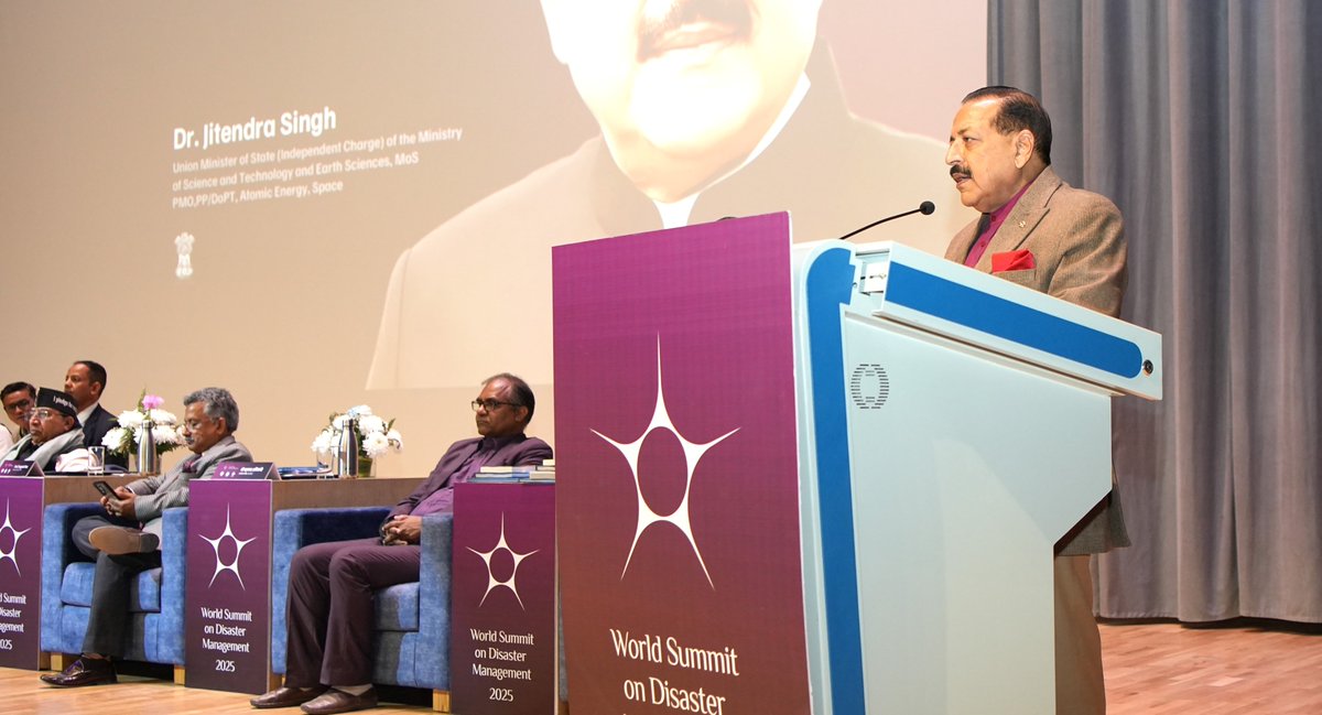 DrJitendraSingh's tweet image. Address at &quot;World Summit on Disaster Management&quot; #Dehradun:

&quot;Uttarakhand possibly a natural and appropriate venue for a global discussion on disaster resilience, given its recent calamity experiences, geographical sensitivities, and Himalayan ecosystem.

Government of India has…