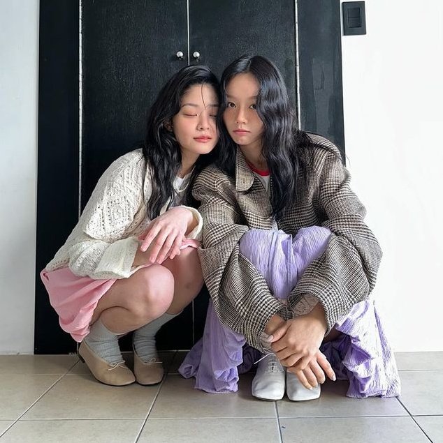 jooh0lic's tweet photo. ojala hacer un au en dónde estas dos wnas son lesbianas y se conocen en su actuación de friendly rivalry, es q no puedo, si ya tenían química los personajes, LAS ACTRICES TIENEN AUN MAS 😭✨ 
EN FIN SIGANME @hyerikkum https://t.co/nwCVkqLnXw