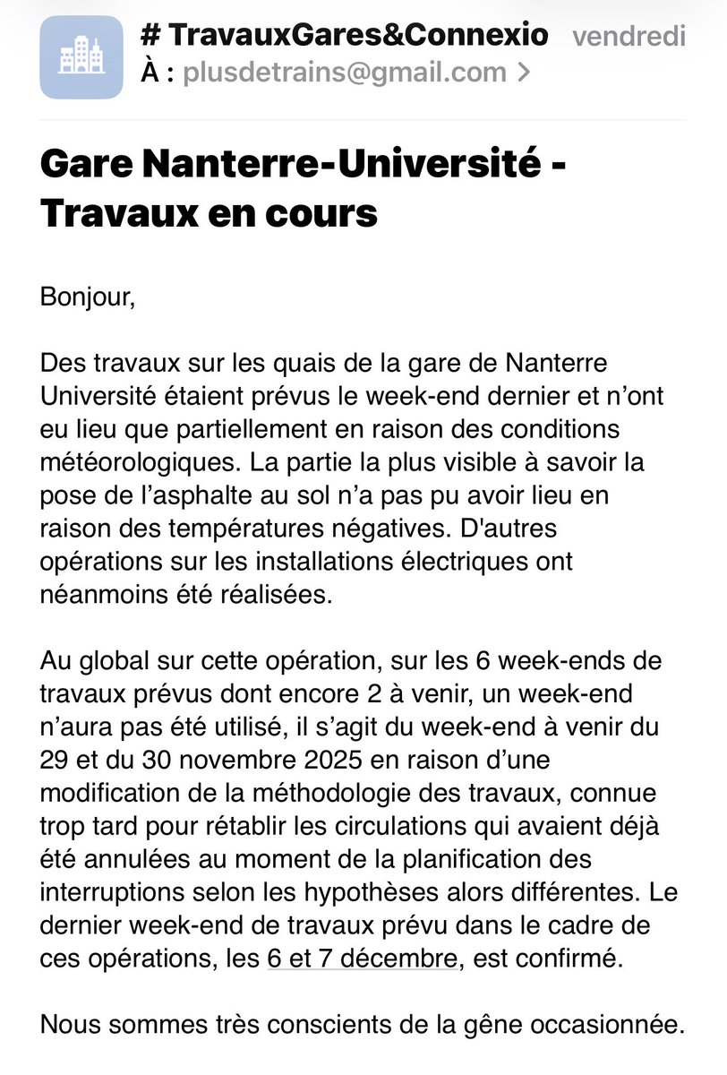 Travaux fantômes de Nanterre :

Ce week end, la ligne L Nord est de nouveau totalement interrompue, avec fermeture des gares des Vallées et de la Garenne Colombes.
Fermée pourquoi ? Fermée pour refaire l’asphalte des quais de Nanterre Université et refaire l’éclairage. C’est le