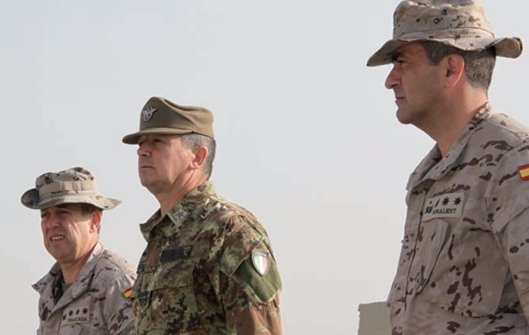 #Taldíacomohoy, 30 de noviembre de 2010.
El coronel D. Luis Martínez Trascasas, jefe del contingente ASPFOR XXVI (Afganistán), generado en base a la BRIPAC, entrega el mando de la zona de responsabilidad al coronel Rosaleny Pardo de Santayana de la BRILAT.