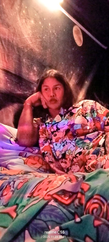 เวลานี้อยากซบไหล่ใครสักคน🤧😭